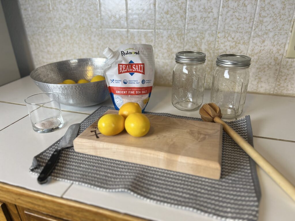 Supplies needed for preserving lemons.